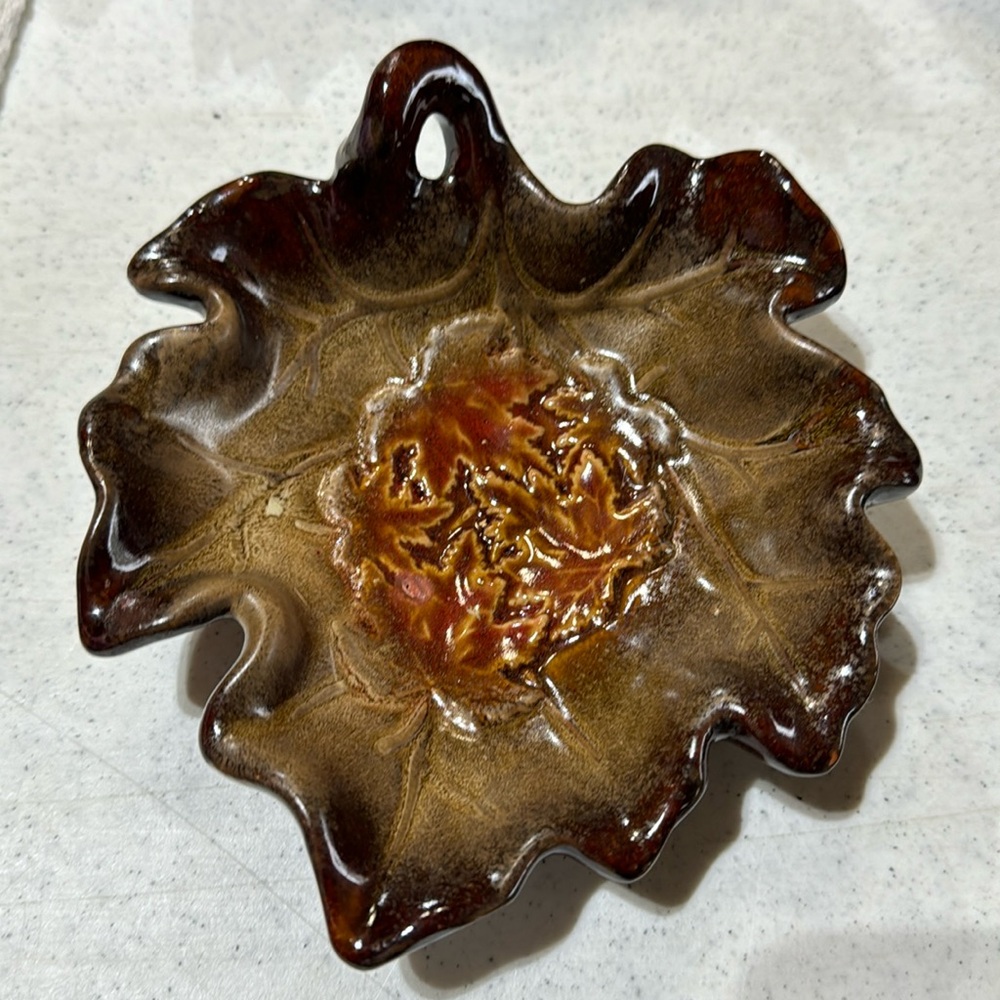 Leaf dish
